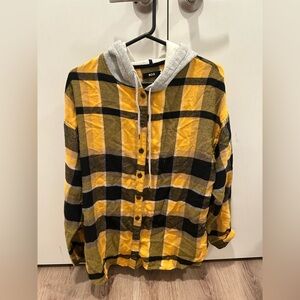 BDG flannel hoodie worn once Unisex size Medium button down shirt oversize throw